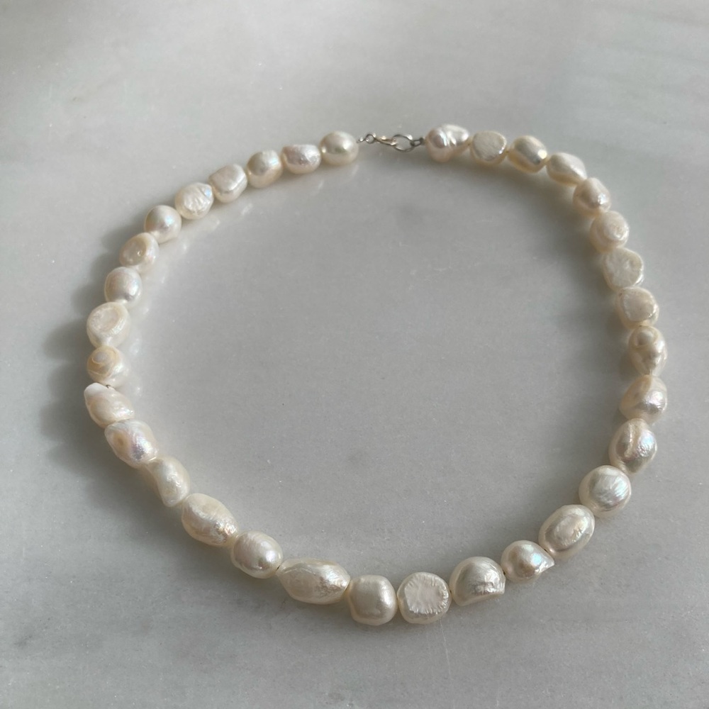 Wilma pearl chunky necklace
